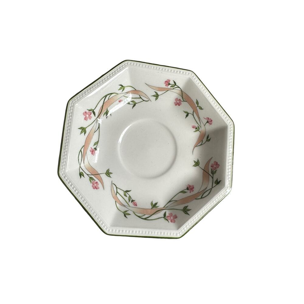 Johnson Brothers VINTAGE china Eternal Beau 3pc. Teacup, Saucer & Side Dish Set - Picture 7 of 10